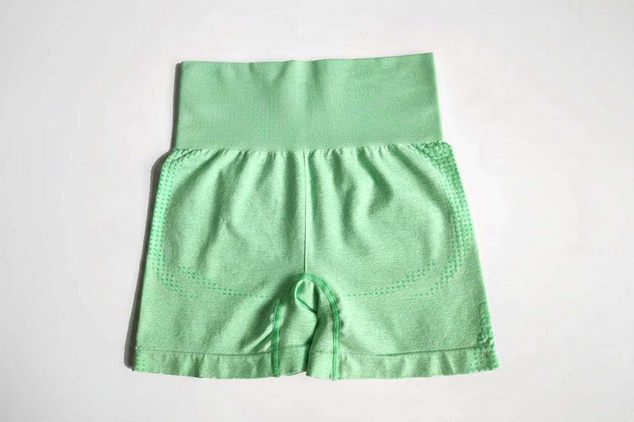7 Colors Seamless Shorts 10CM Inseam Women Yoga Shorts Soft Matrial Workout Shorts High Waisted Gym Short